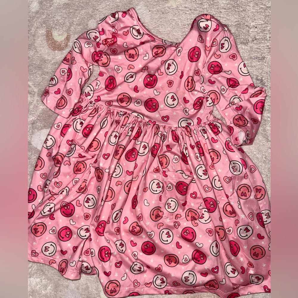 Mila & Rose Pink Emoji Heart 3/4 Sleeve Dress